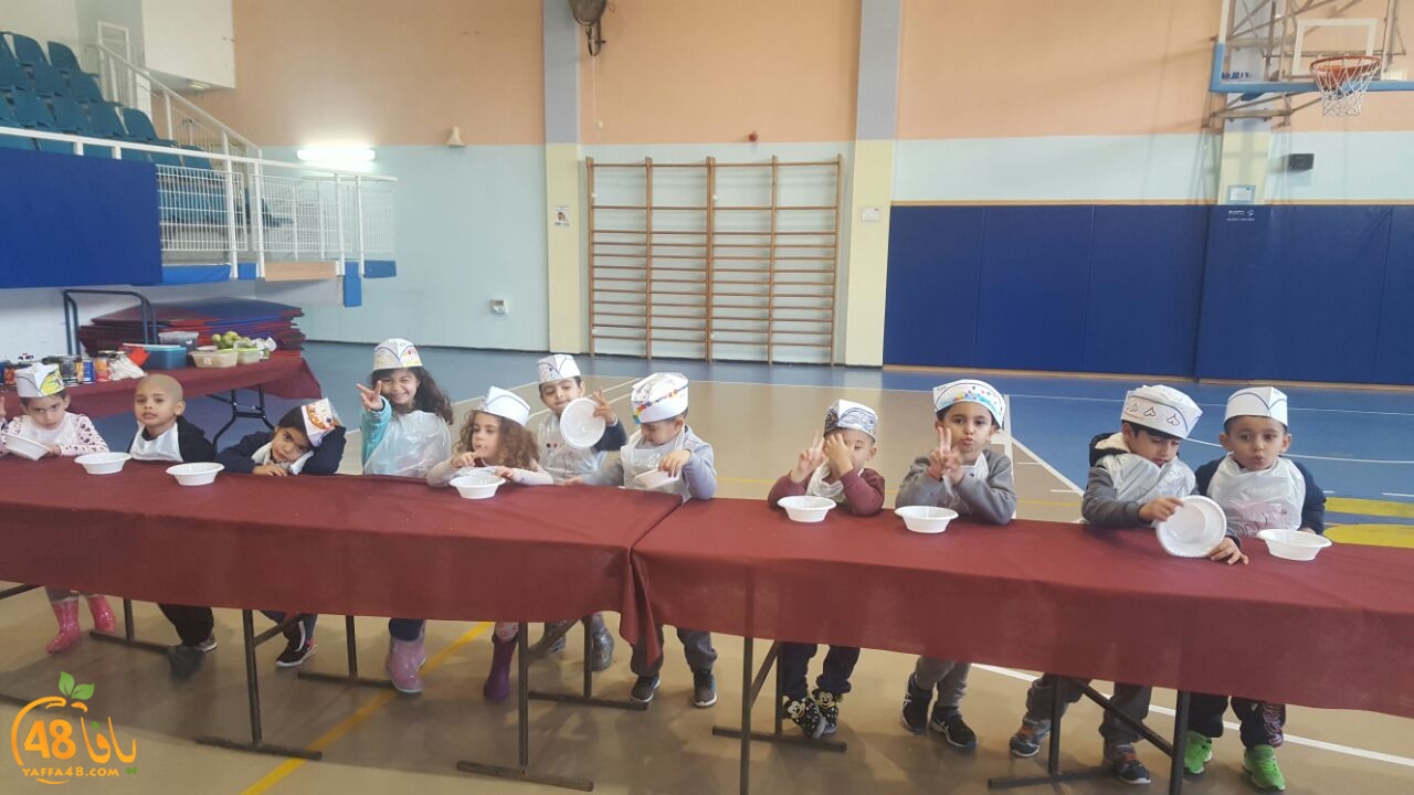 eating jamhriy yaffa (20).jpg